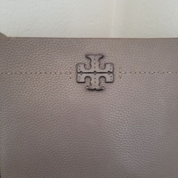 Tory Burch Mcgraw Crossbody - Picture 5 of 10